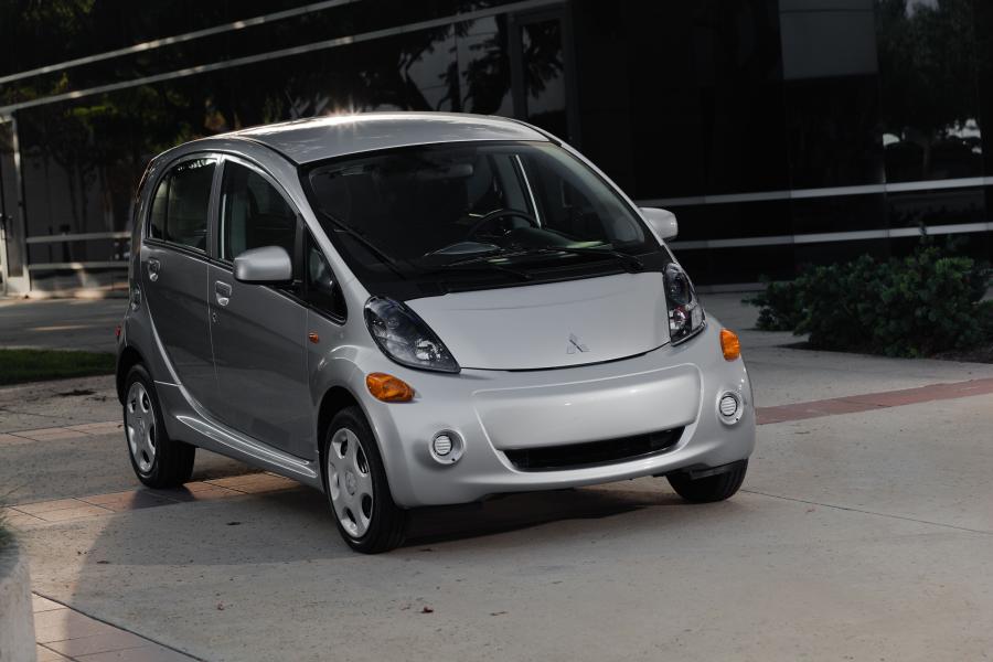  Mitsubishi i-MiEV 2012 года  (US) (фото 182 из 234)